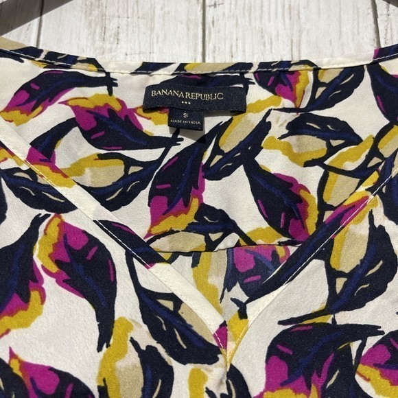 Banana Republic Women Small‎ White Multicolor Stretch Waist Sleeveless Top - Picture 2 of 5